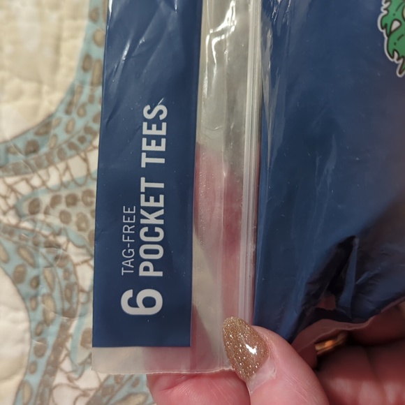 Fruit of The Loom Pocket Tees - Picture 2 of 5